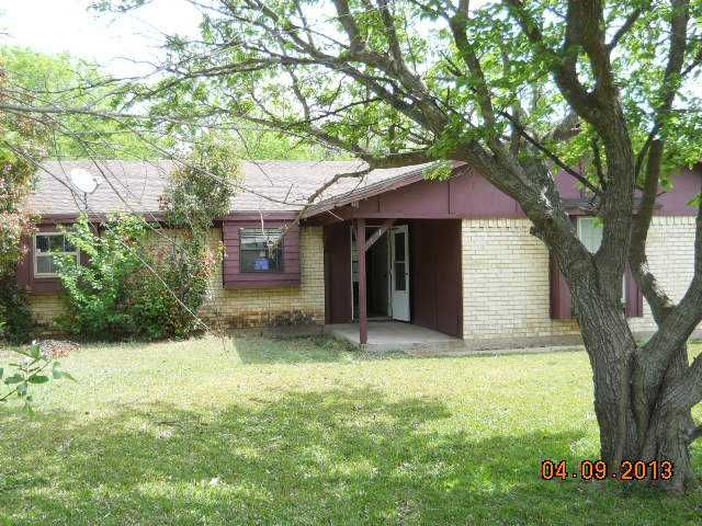 901 S Old Temple Rd, Lorena, TX 76655