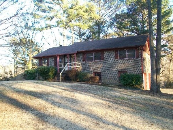 609 Basswood Dr, Adamsville, AL 35005