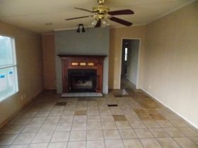 5832 Longhorn Trl, Joshua, TX 76058