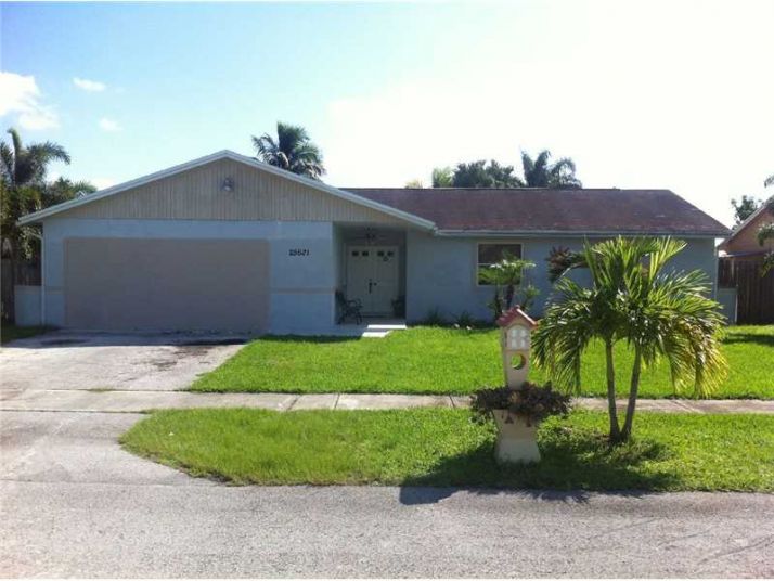 25621 SW 133 CT, Homestead, FL 33032