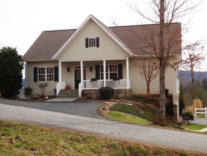 246 Chatuge Shore, Hayesville, NC 28904