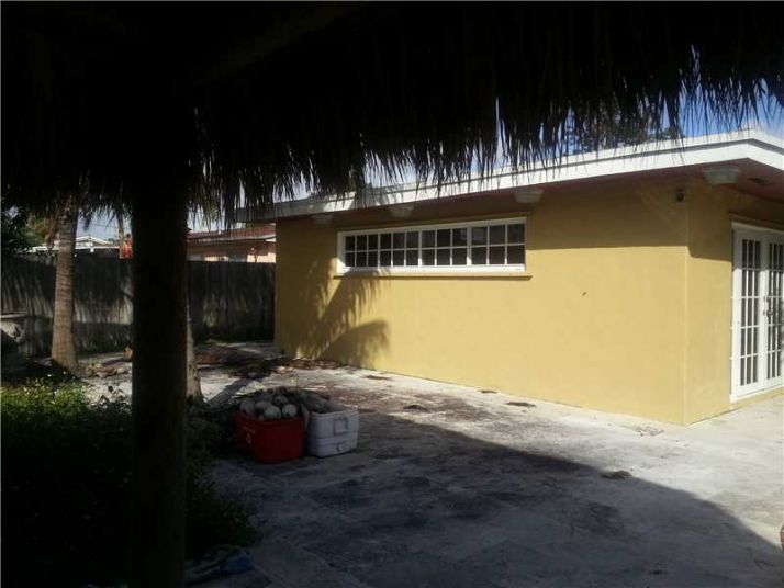 8130 W 18 LN, Hialeah, FL 33014