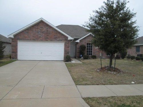 242 Chesterfield Cir, Waxahachie, TX 75165