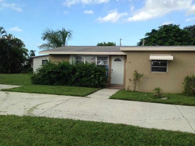 712 Royal Palm Bch Blvd, West Palm Beach, FL 33411