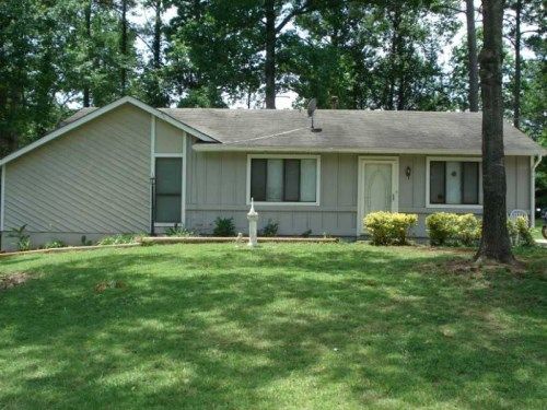 8889 Homewood Drive, Riverdale, GA 30274