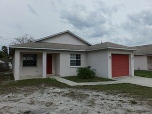 2511 33rd Avenue Dr E, Bradenton, FL 34208