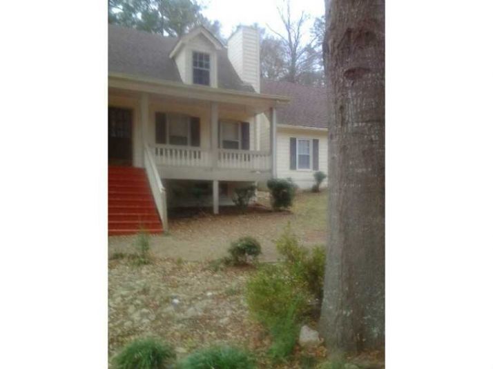 1035 Leslie Place, Lithonia, GA 30058