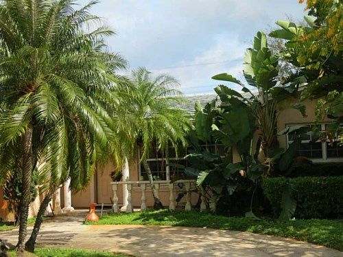 2105 N 32 CT, Hollywood, FL 33021