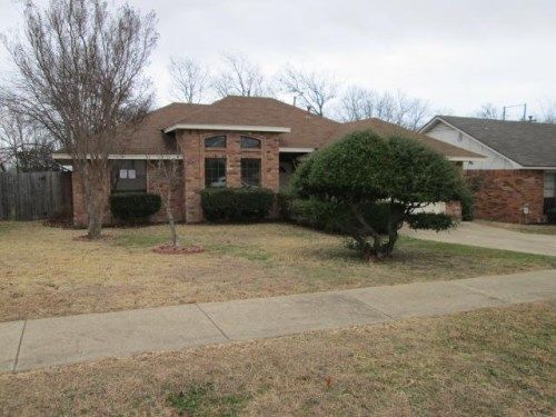 2114 Mesa Wood Dr, Red Oak, TX 75154