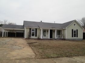 3065 Kirby Downs Cv, Memphis, TN 38115