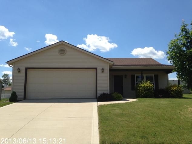 511 Kathryns Ct, Kendallville, IN 46755