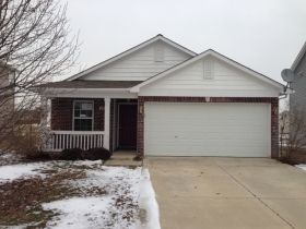 5621 Sweet River Dr, Indianapolis, IN 46221