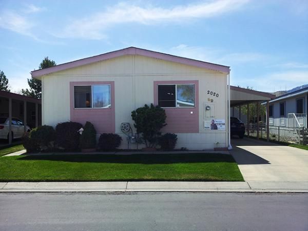 2020 Champagne St, Carson City, NV 89701