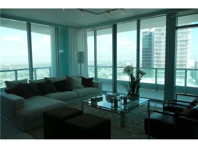 900 BISCAYNE BL # 5909, Miami Beach, FL 33139