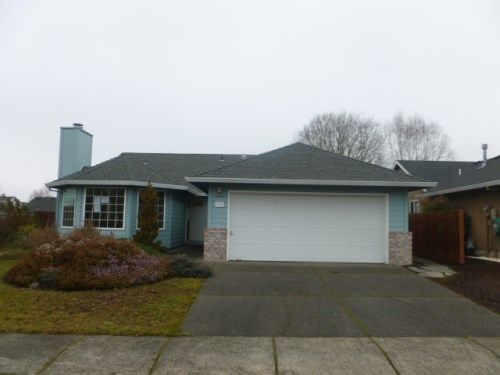 1301 Meadowlawn Place, Molalla, OR 97038