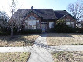 3909 Catalina St, Rowlett, TX 75088