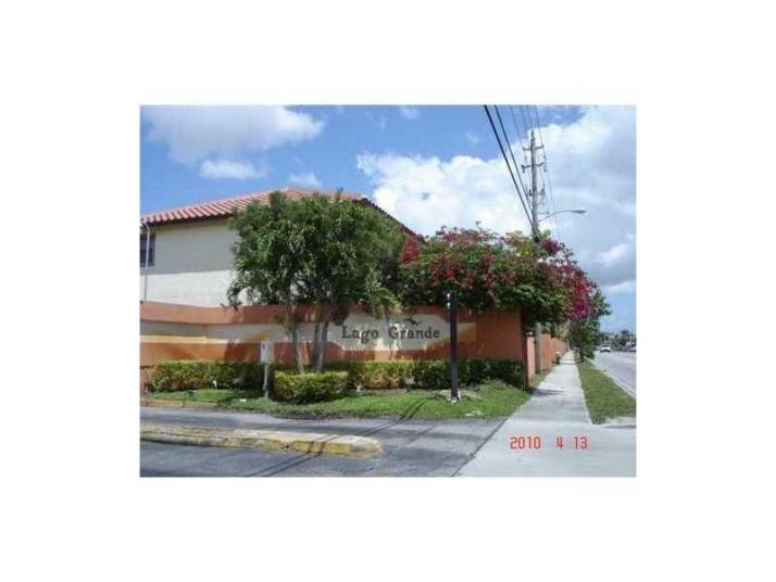 2480 W 67 PL # 23-12, Hialeah, FL 33016