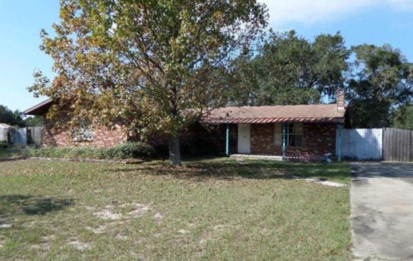 3605 Paradise Dr, Sebring, FL 33876