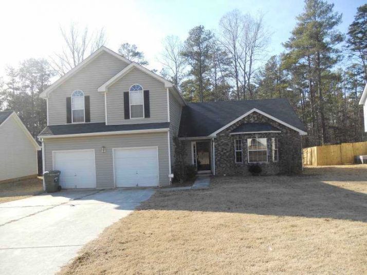 384 Pecan Wood Circle, Fairburn, GA 30213