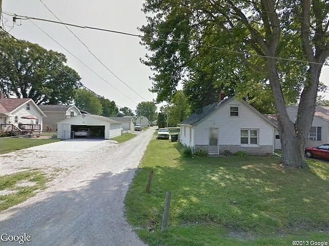 28Th Ave, East Moline, IL 61244