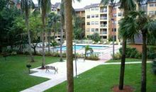 8290 LAKE DR # 427 Miami, FL 33166