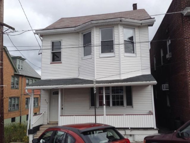 217 W Ridge St, Lansford, PA 18232