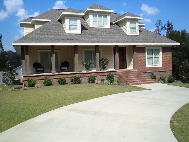 111 Leland Ct, Dothan, AL 36303