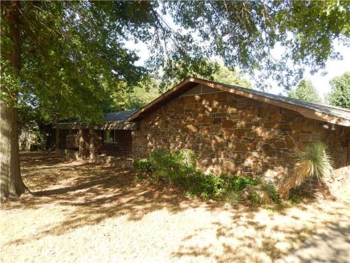 815 N MOCK ST, Prairie Grove, AR 72753