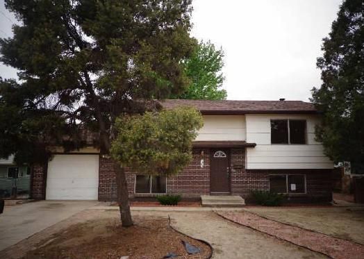 1840 Olympic Dr, Colorado Springs, CO 80910