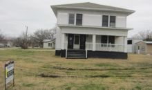 304 Thomas St Rogers, TX 76569