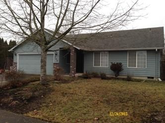 750 N 9th St, Harrisburg, OR 97446