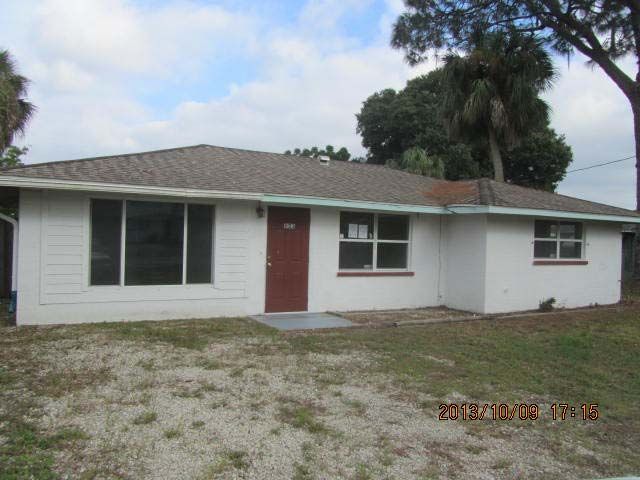 6123 5th St W, Bradenton, FL 34207