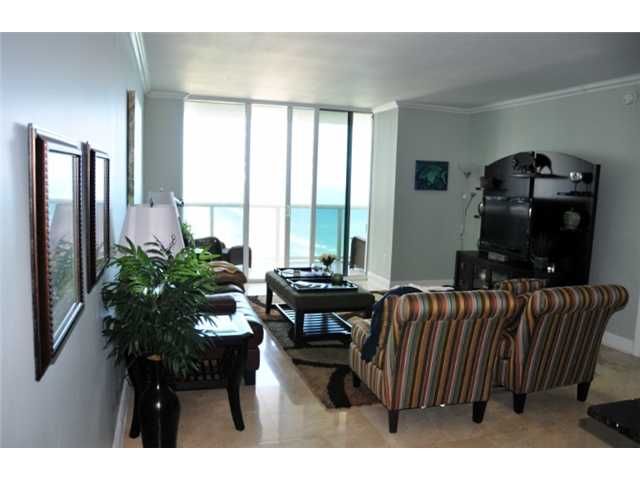 1830 OCEAN DR - SEASONAL # 3710, Hallandale, FL 33009