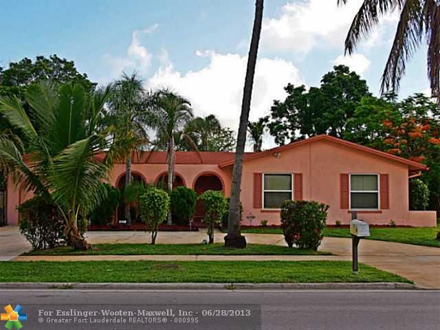 6211 SW 7TH ST, Pompano Beach, FL 33068