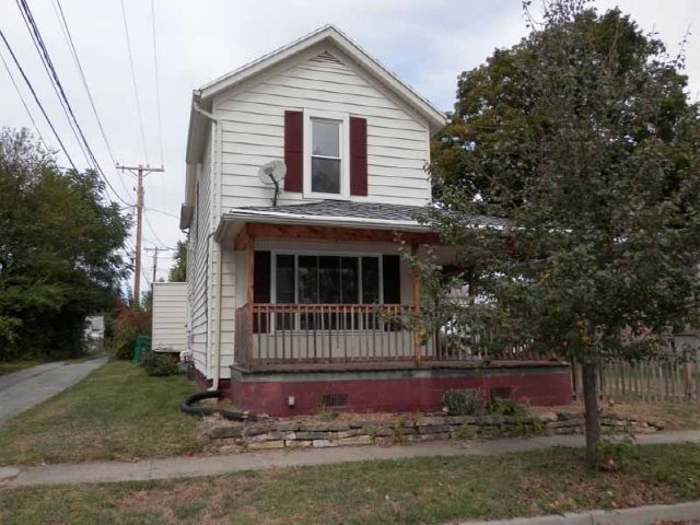 15 W South St, Tipp City, OH 45371