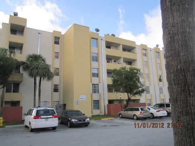 10000 NW 80 CT # 2466, Hialeah, FL 33016