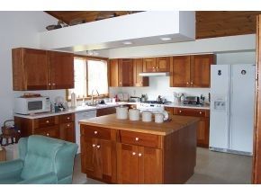 649 Cones Point Road, Poultney, VT 05764