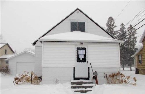 119 E Pearl St, Seymour, WI 54165