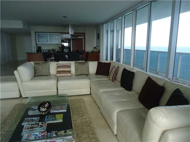 1830 S OCEAN DR # 3202, Hallandale, FL 33009