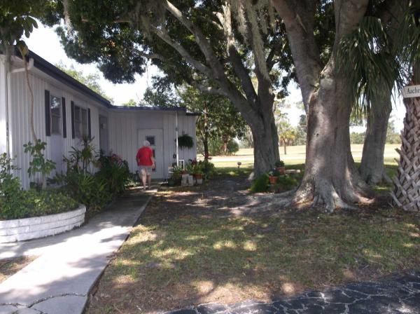 3921 Aachen St, Sarasota, FL 34234