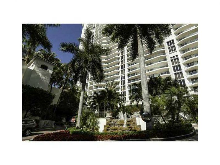 7000 ISLAND BL # 2405, North Miami Beach, FL 33160