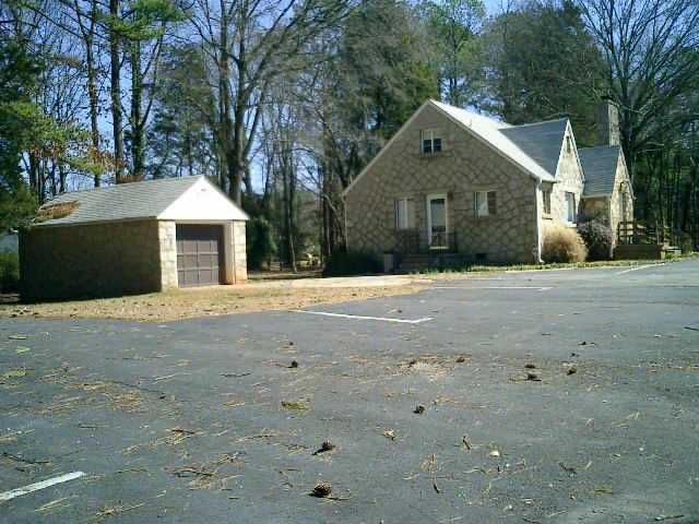 5464 Rockbridge Road, Stone Mountain, GA 30088