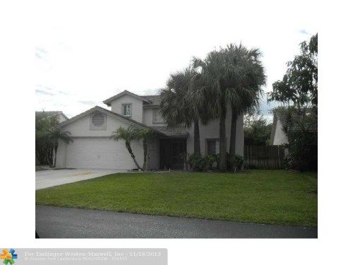 6100 STRAWBERRY LAKES CIR, Lake Worth, FL 33463