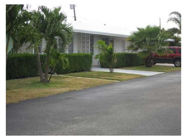 728 RIDGE RD # 19, Lake Worth, FL 33462