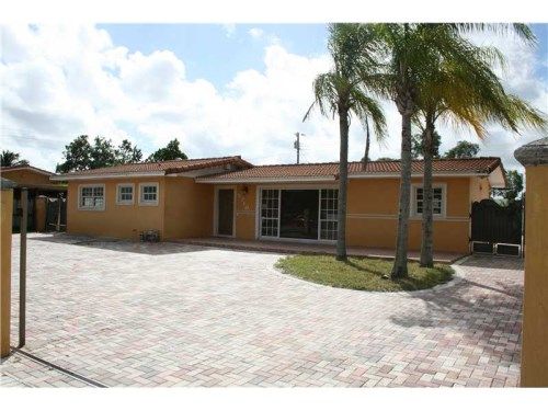 5710 NW 111 ST, Hialeah, FL 33012