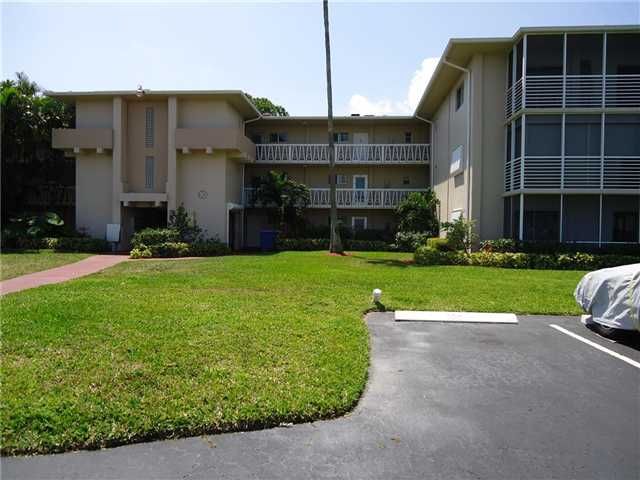 2562 N GARDEN DR # 108, Lake Worth, FL 33461