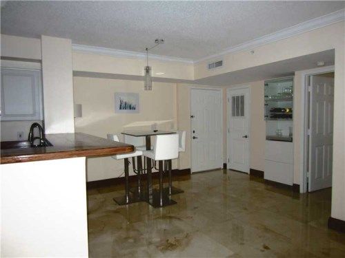 1900 VAN BUREN ST # 301, Hollywood, FL 33020