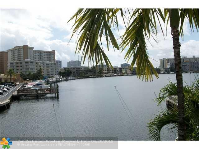 2500 DIANA DR # 302, Hallandale, FL 33009