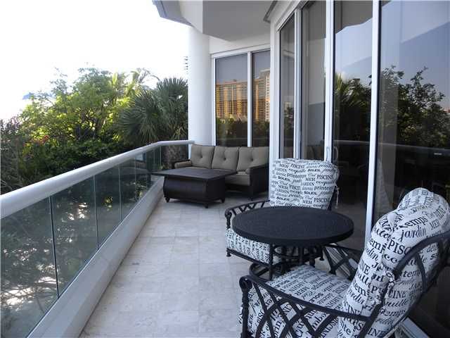 2600 ISLAND BL # 201, North Miami Beach, FL 33160