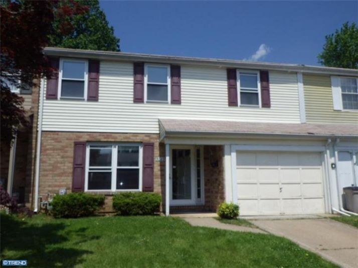 3023 Hallowell Ct, Bensalem, PA 19020